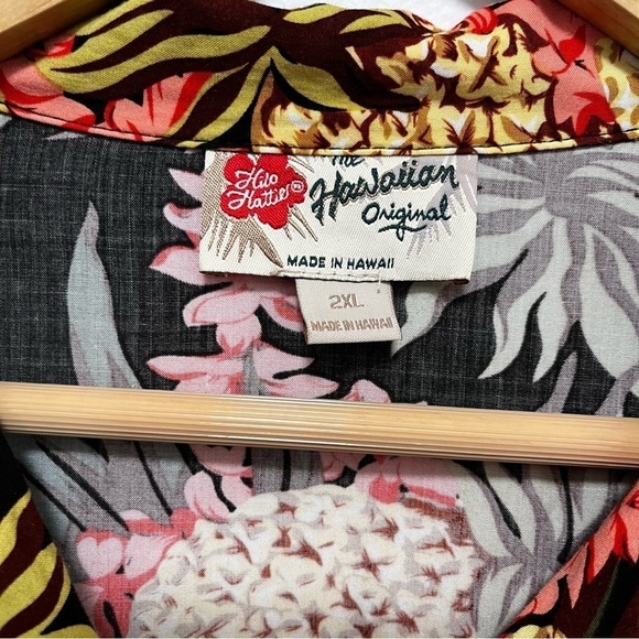 VINTAGE Hilo Hattie The Original Hawaiian Shirt Pineapple Floral Size 2XL - Picture 3 of 7